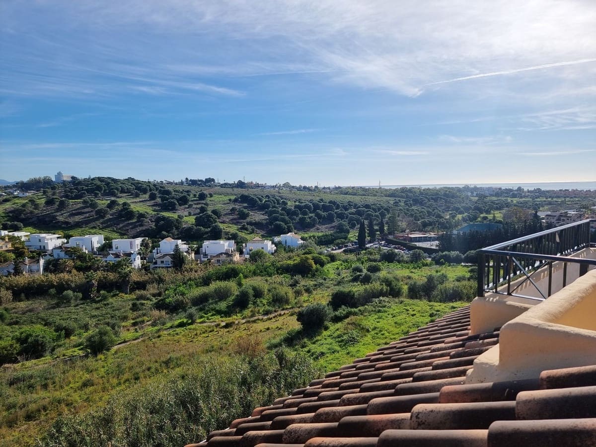 3 soverom Leilighet til salgs i Estepona med svømmebasseng garasje - € 630 000 (Ref: 9500256)