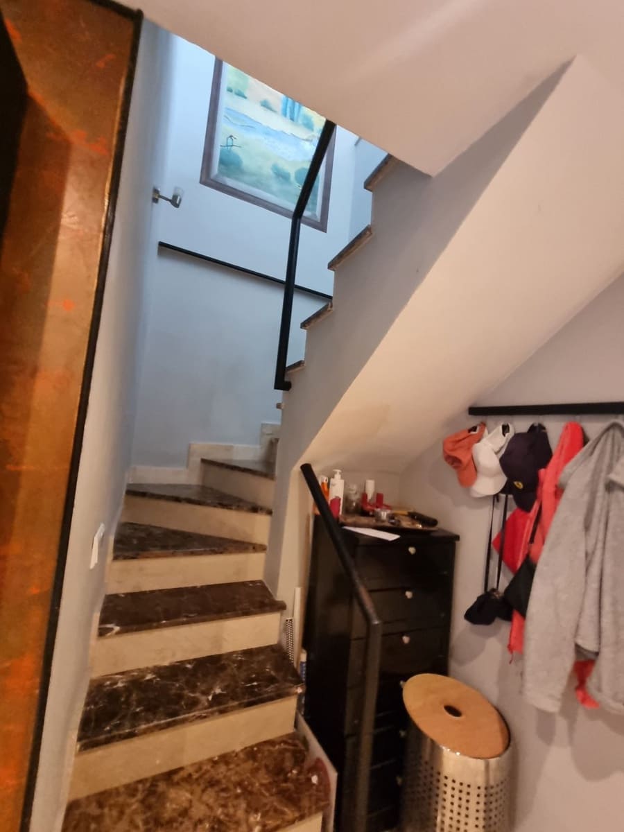 3 soverom Leilighet til salgs i Estepona med svømmebasseng garasje - € 630 000 (Ref: 9500256)