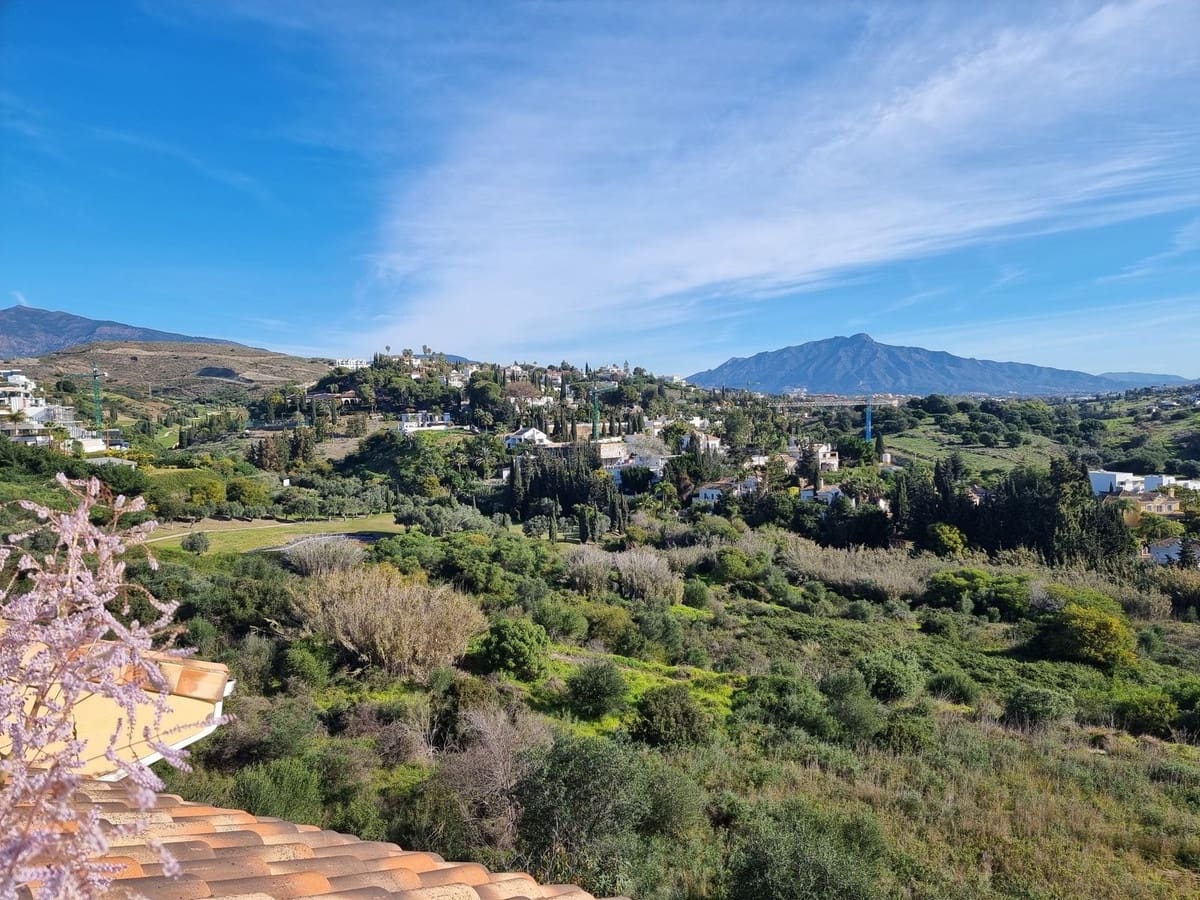 3 soverom Leilighet til salgs i Estepona med svømmebasseng garasje - € 630 000 (Ref: 9500256)