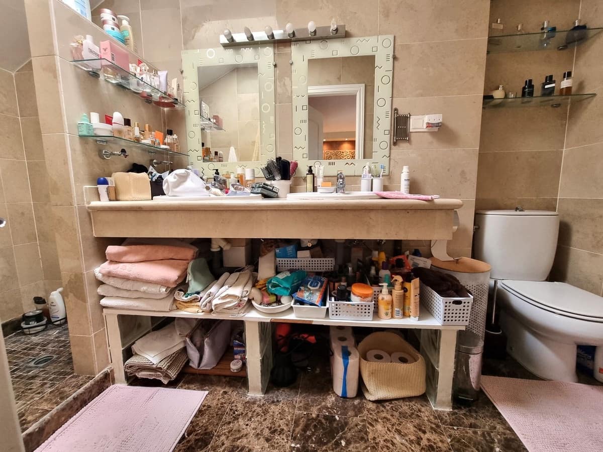 3 soverom Leilighet til salgs i Estepona med svømmebasseng garasje - € 630 000 (Ref: 9500256)