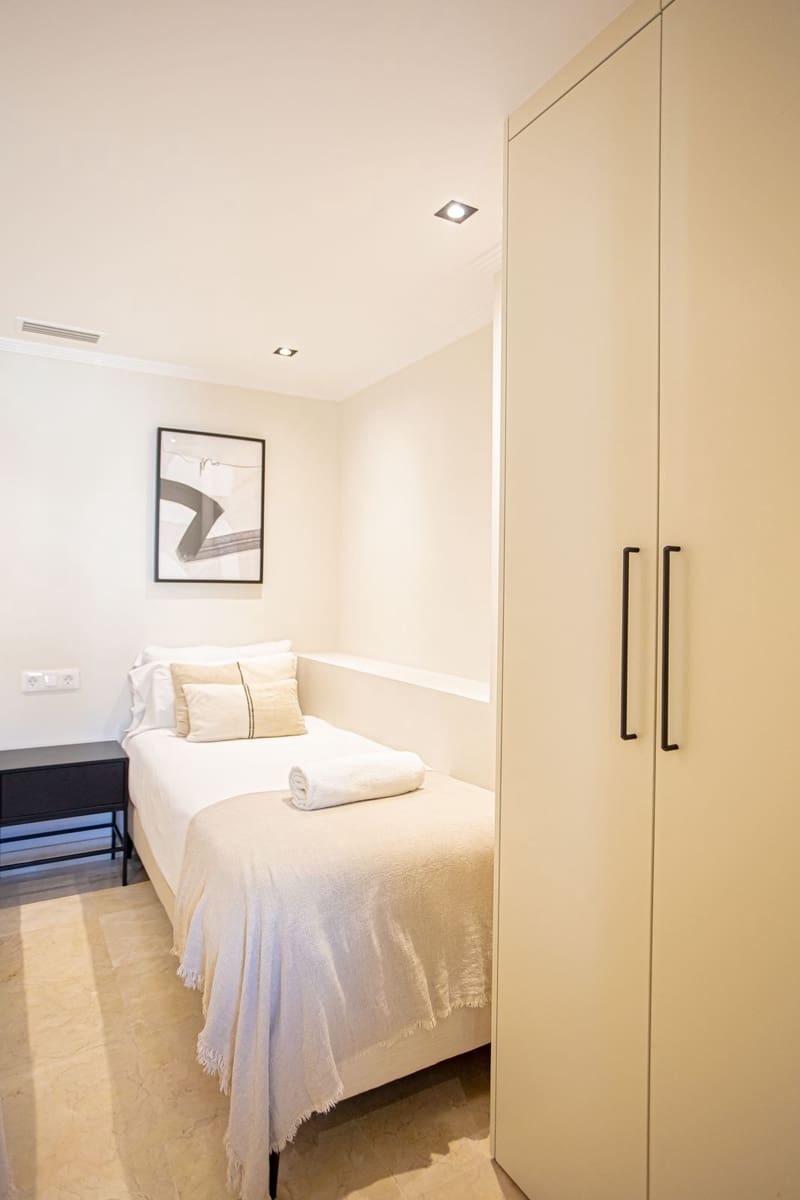 3 makuuhuone Asunto myytävänä paikassa Marbella mukana uima-altaan - 655 000 € (Ref: 9500668)