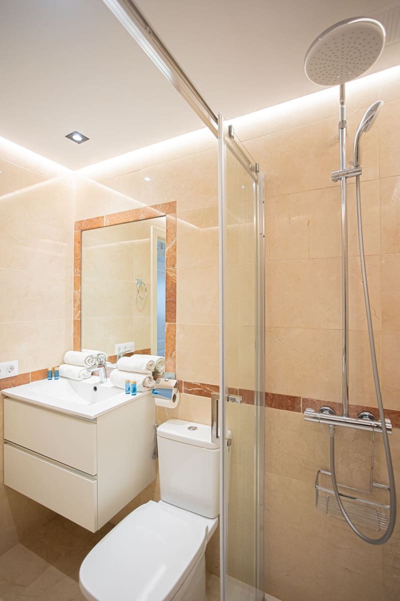 3 makuuhuone Asunto myytävänä paikassa Marbella mukana uima-altaan - 655 000 € (Ref: 9500668)