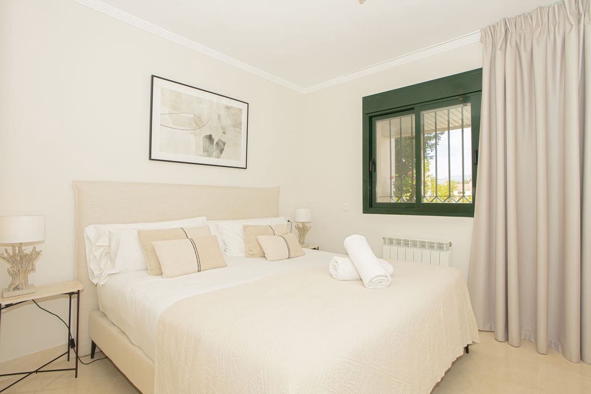 3 makuuhuone Asunto myytävänä paikassa Marbella mukana uima-altaan - 655 000 € (Ref: 9500668)