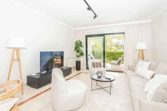 3 makuuhuone Asunto myytävänä paikassa La Dama de Noche - La Alzambra, Marbella mukana uima-altaan - 655 000 € (Ref: 9500668)