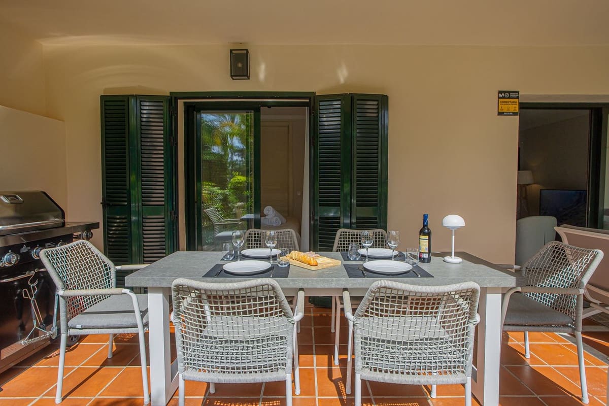 3 makuuhuone Asunto myytävänä paikassa Marbella mukana uima-altaan - 655 000 € (Ref: 9500668)