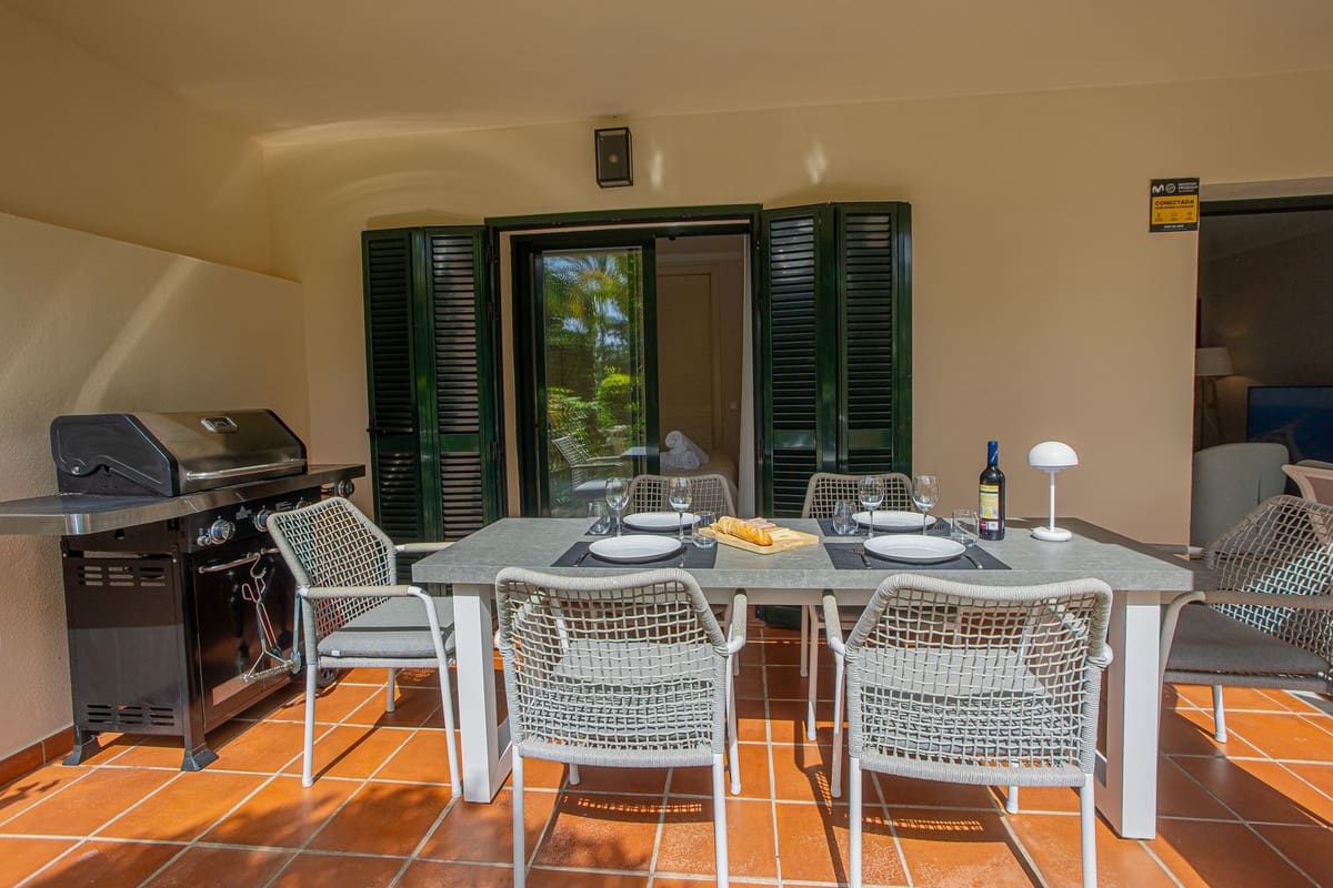 3 makuuhuone Asunto myytävänä paikassa Marbella mukana uima-altaan - 655 000 € (Ref: 9500668)