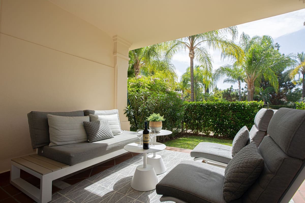 3 makuuhuone Asunto myytävänä paikassa Marbella mukana uima-altaan - 655 000 € (Ref: 9500668)