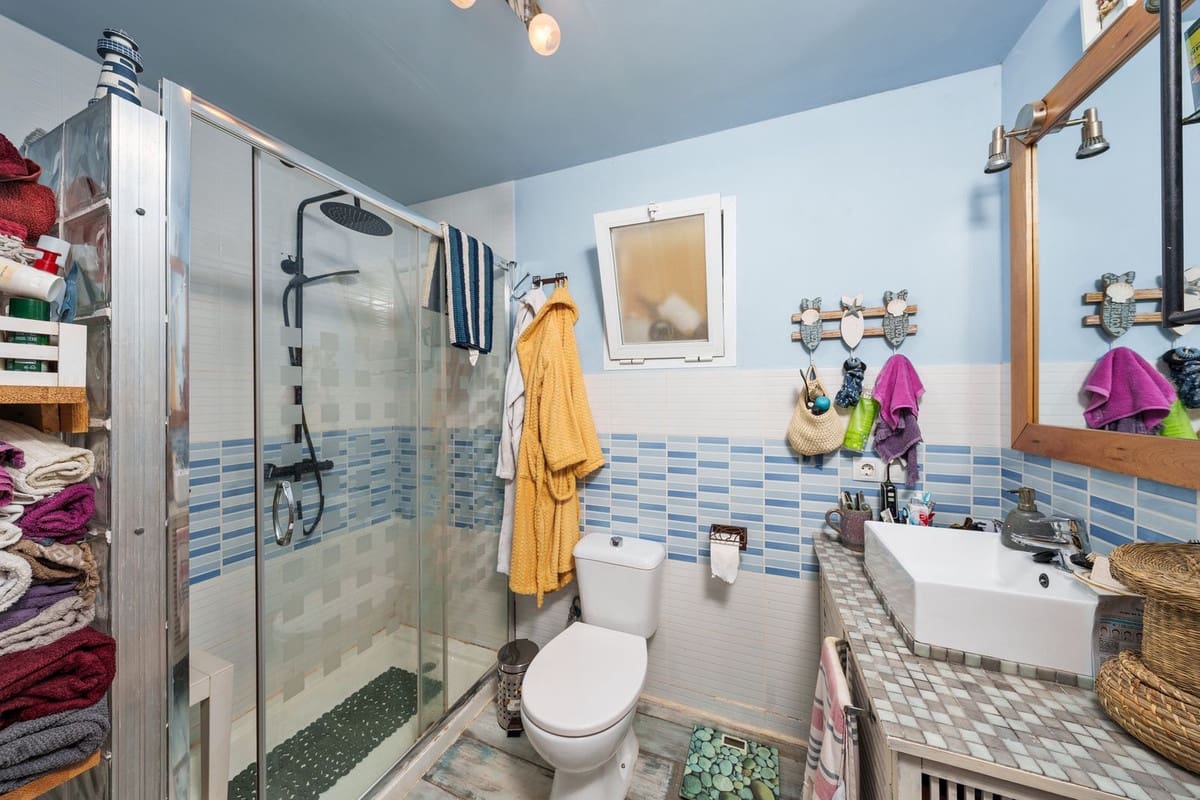 3 soveværelse Villa til salg i Marbella med swimmingpool garage - € 790.000 (Ref: 9500669)