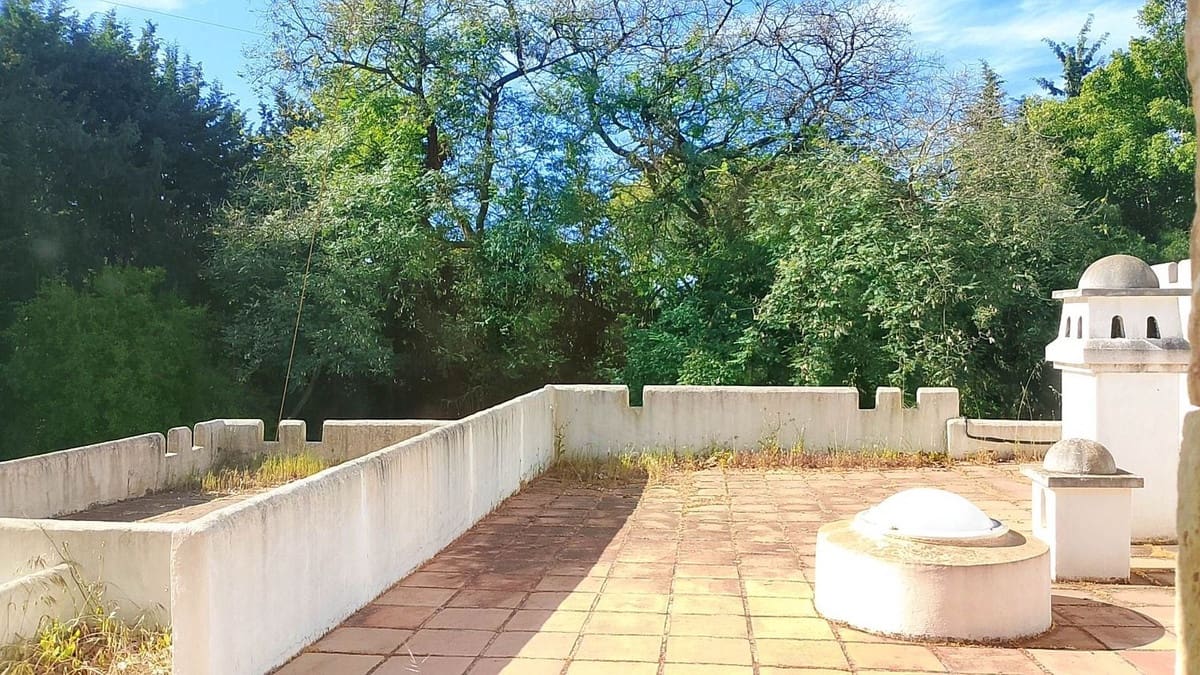 Chalet de 4 habitaciones en El Paraiso en venta con piscina - 1.850.000 € (Ref: 9500679)