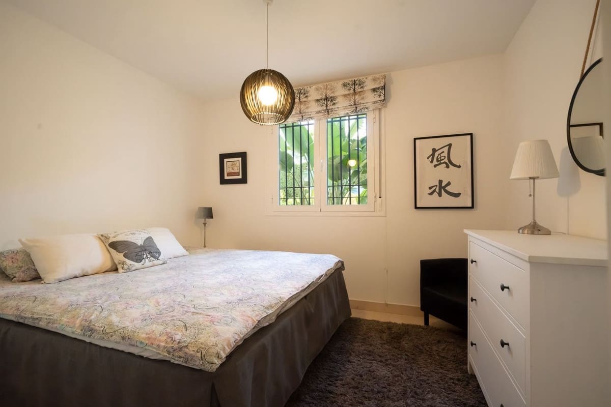 2 sypialnia Mieszkanie na sprzedaż w Benahavis z basenem garażem - 435 000 € (Ref: 9500680)