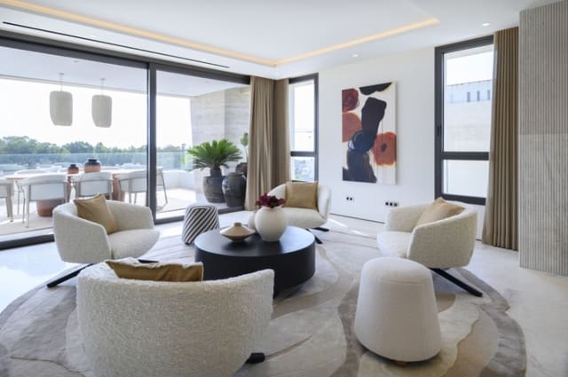 4 slaapkamer Villa te koop in Santa María, Marbella met zwembad - € 11.900.000 (Ref: 9500906)