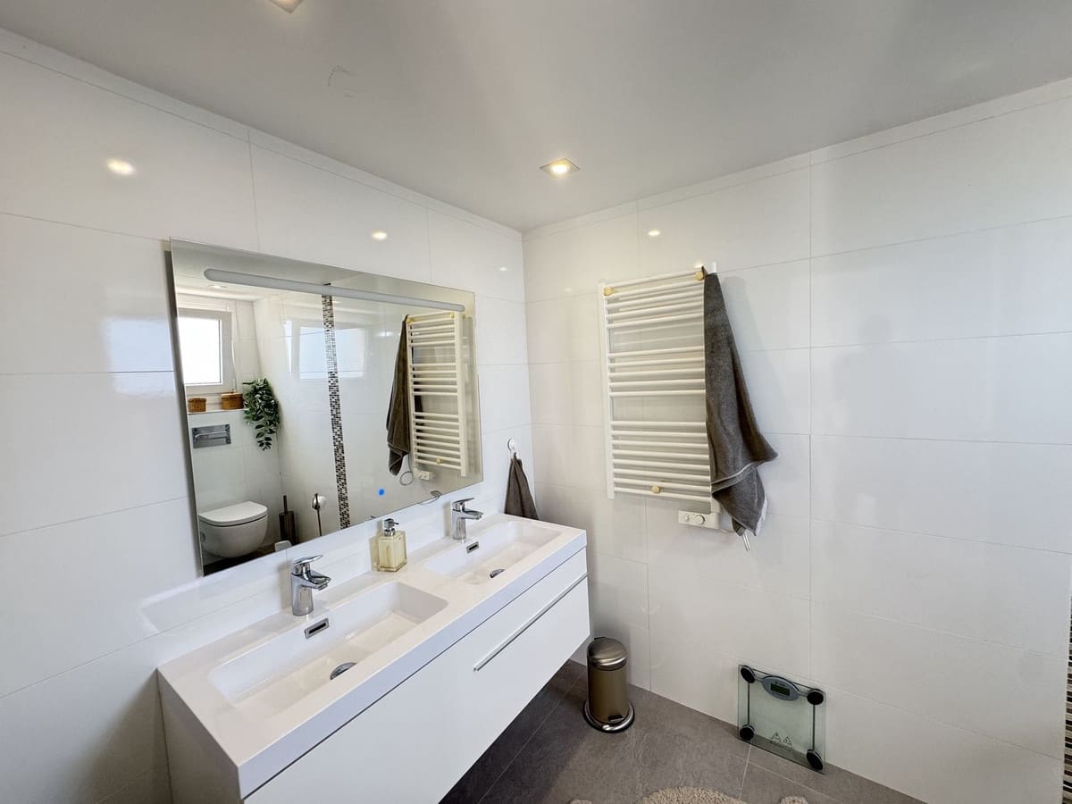 Chalet de 4 habitaciones en Mijas en venta con piscina - 1.750.000 € (Ref: 9500907)