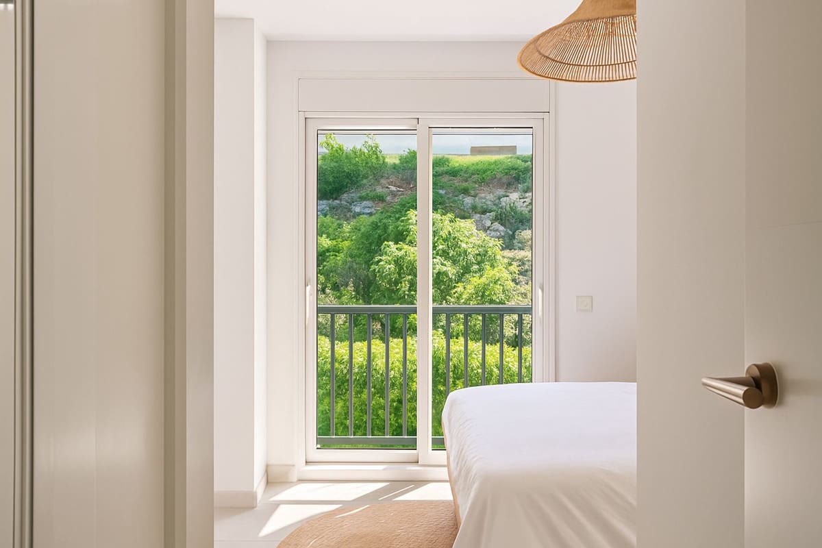 2 sypialnia Mieszkanie na sprzedaż w Benahavis z basenem garażem - 469 000 € (Ref: 9500908)