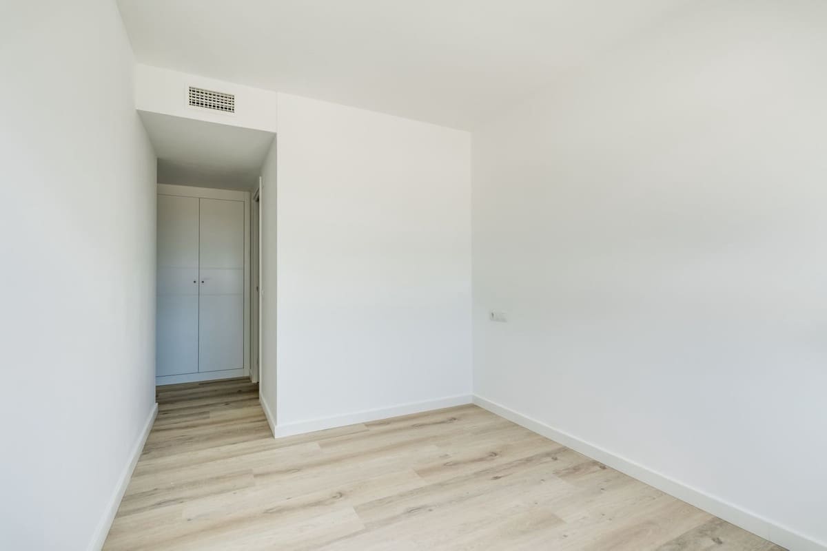 3 soverom Leilighet til salgs i Marbella med svømmebasseng garasje - € 555 000 (Ref: 9500909)