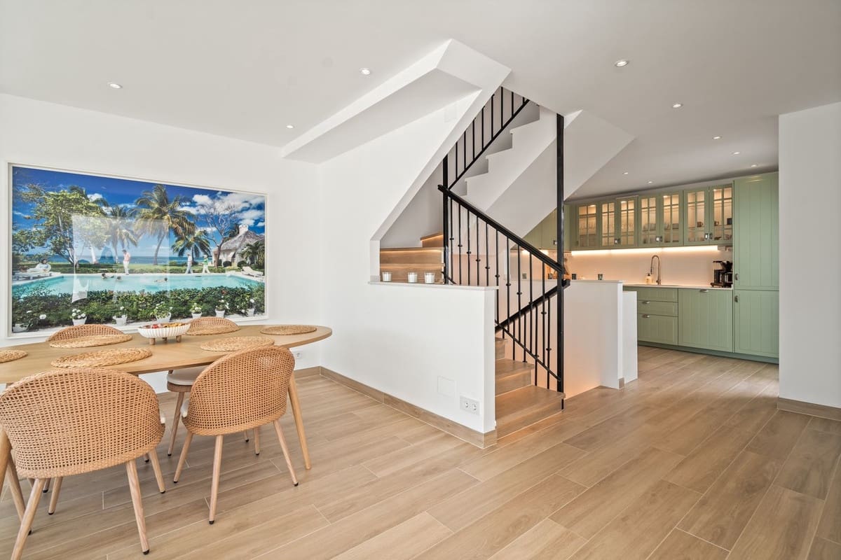 4 soveværelse Villa til salg i Marbella med garage - € 1.155.000 (Ref: 9500911)