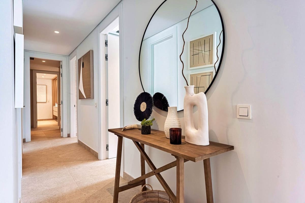 3 soveværelse Lejlighed til salg i Marbella med swimmingpool - € 1.595.000 (Ref: 9500913)