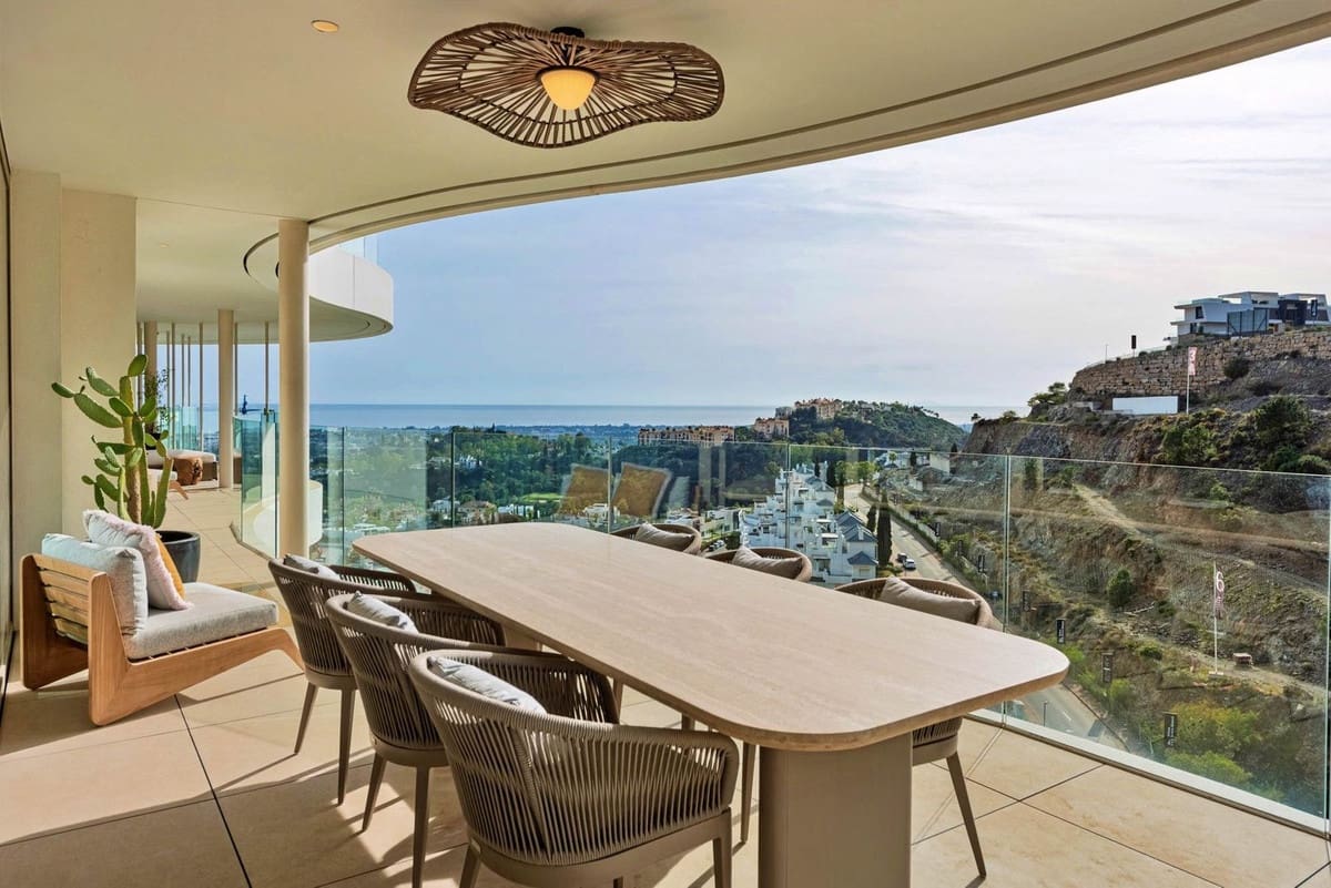 3 soveværelse Lejlighed til salg i Marbella med swimmingpool - € 1.595.000 (Ref: 9500913)