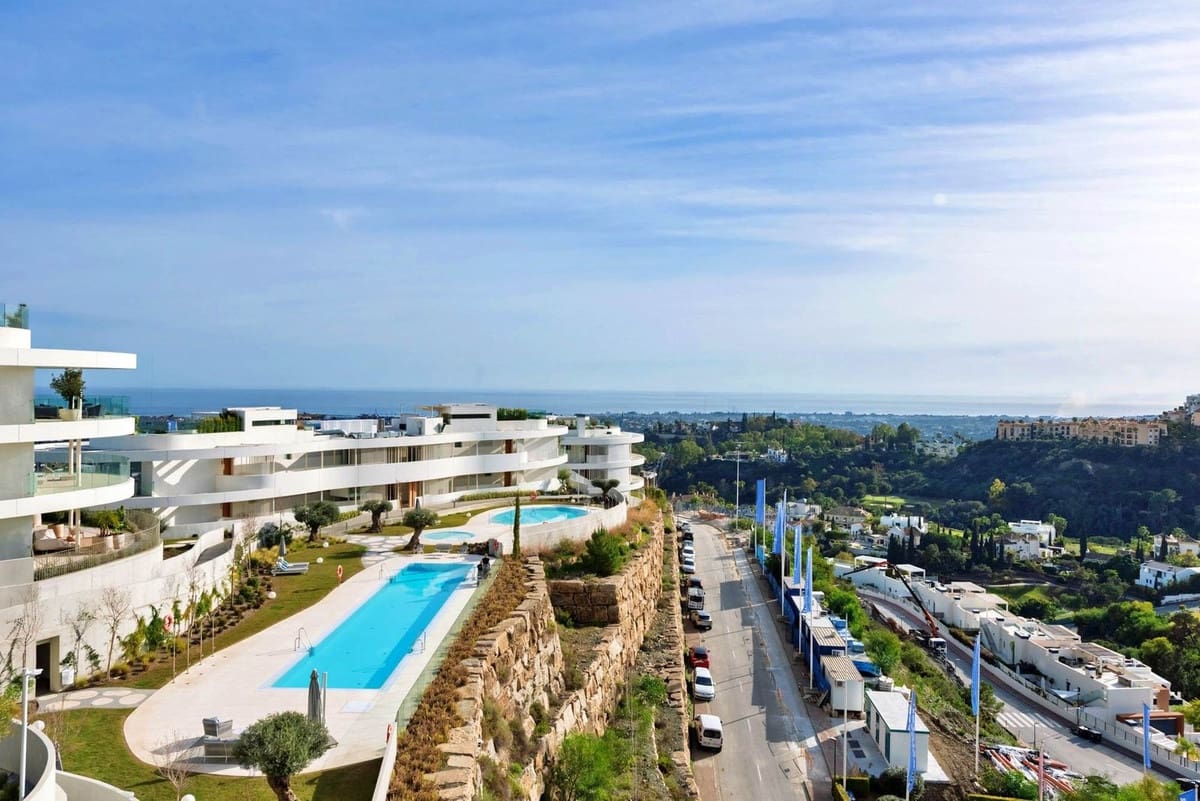 3 soveværelse Lejlighed til salg i Marbella med swimmingpool - € 1.595.000 (Ref: 9500913)