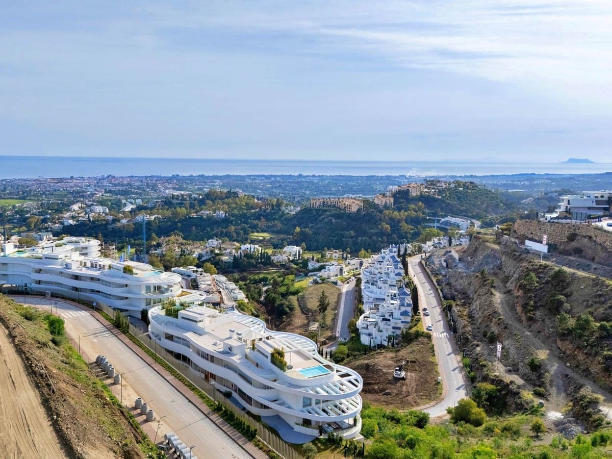 3 soveværelse Lejlighed til salg i Marbella med swimmingpool - € 1.595.000 (Ref: 9500913)