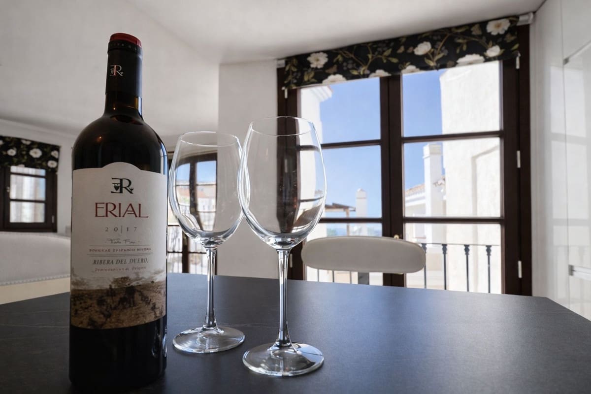 3 sovrum Villa till salu i Benahavis med pool garage - 725 000 € (Ref: 9503557)