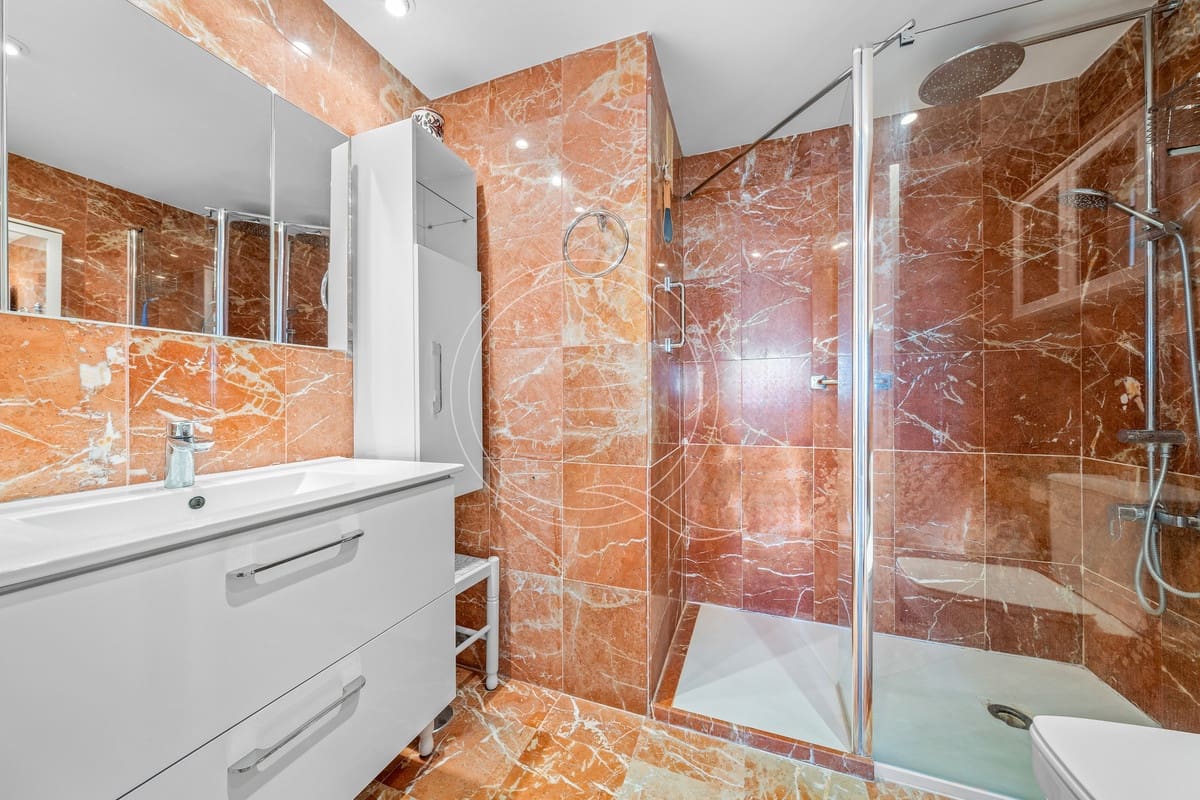 3 sypialnia Mieszkanie na sprzedaż w Estepona z basenem garażem - 849 000 € (Ref: 9503560)