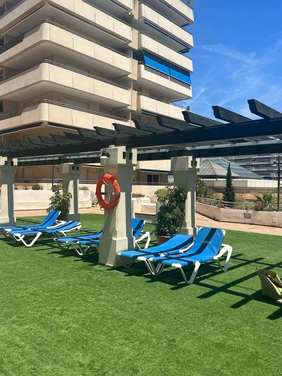 2 soverom Leilighet til salgs i Marbella med svømmebasseng garasje - € 682 000 (Ref: 9503561)