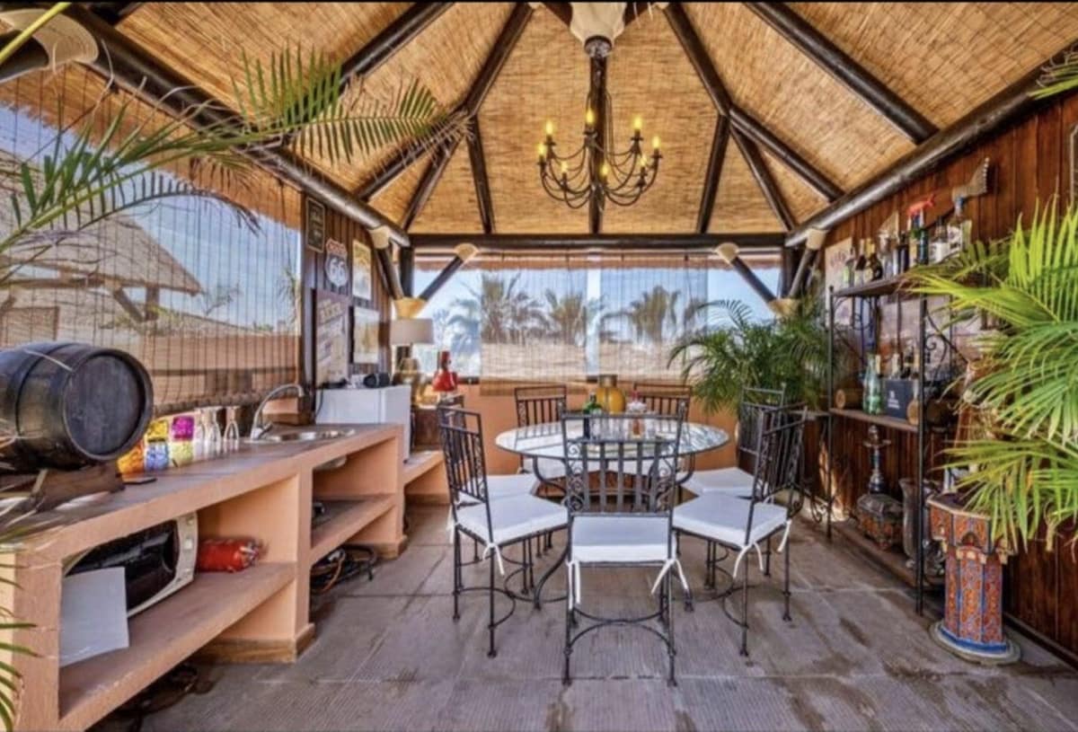 4 soveværelse Lejlighed til salg i New Golden Mile med swimmingpool garage - € 1.190.000 (Ref: 9503563)