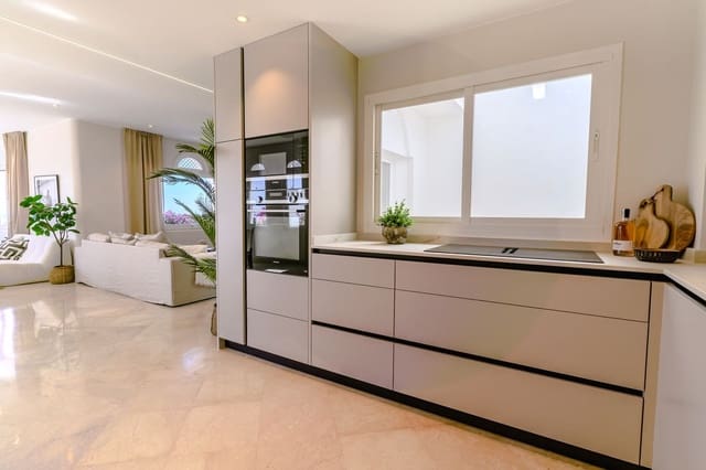 3 soveværelse Lejlighed til salg i La Carolina - Guadalpín, Marbella med swimmingpool garage - € 1.495.000 (Ref: 9503565)