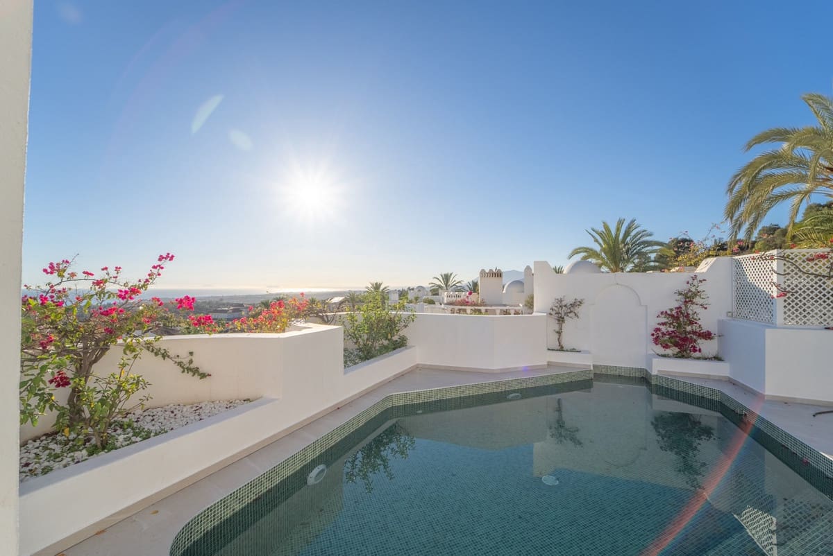 3 soveværelse Lejlighed til salg i Marbella med swimmingpool garage - € 1.495.000 (Ref: 9503565)