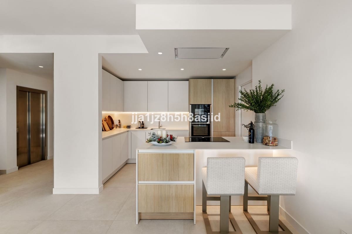 4 soveværelse Villa til salg i Marbella med swimmingpool garage - € 3.500.000 (Ref: 9503567)