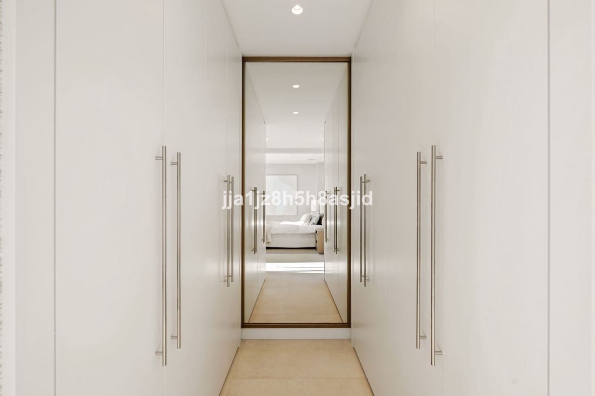 4 soveværelse Villa til salg i Marbella med swimmingpool garage - € 3.500.000 (Ref: 9503567)