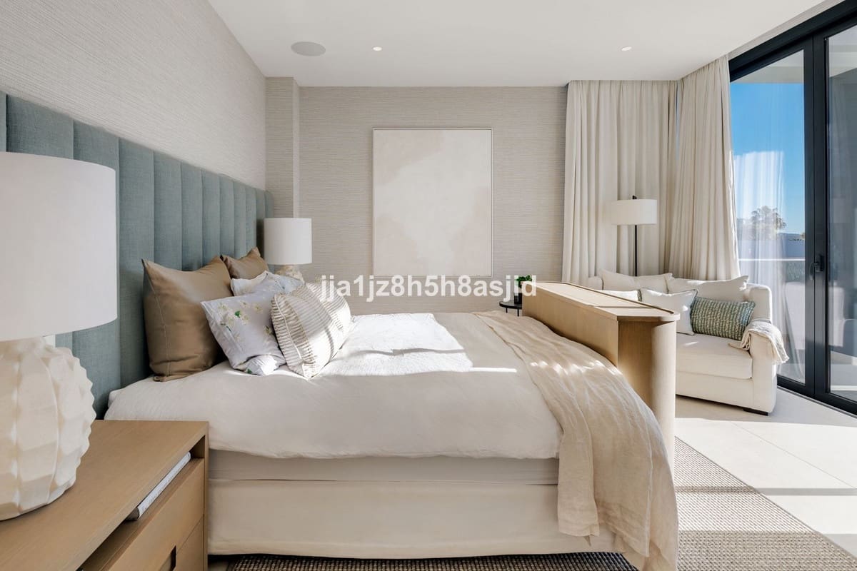 4 soveværelse Villa til salg i Marbella med swimmingpool garage - € 3.500.000 (Ref: 9503567)