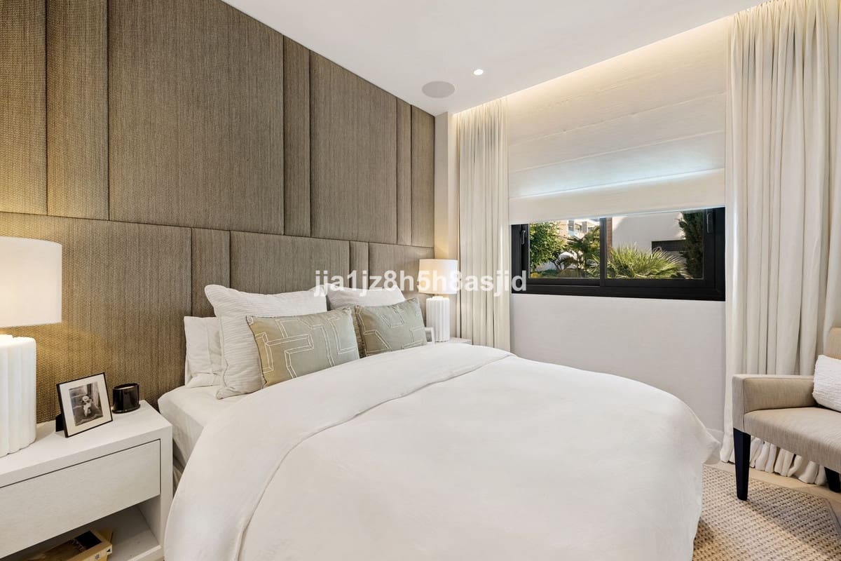 4 soveværelse Villa til salg i Marbella med swimmingpool garage - € 3.500.000 (Ref: 9503567)