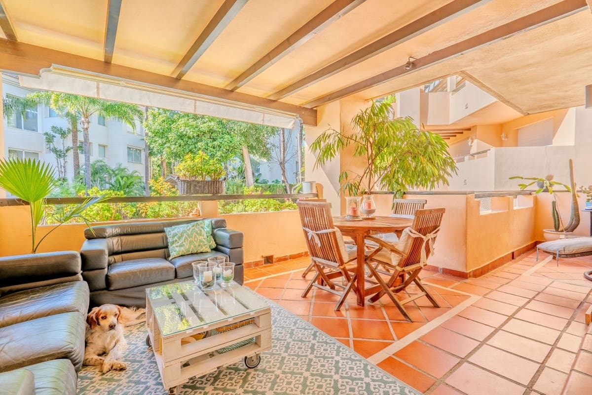 3 soverom Leilighet til salgs i Marbella med svømmebasseng garasje - € 925 000 (Ref: 9503568)