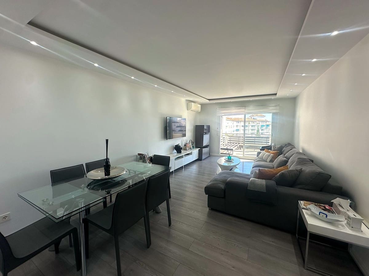 2 sypialnia Mieszkanie na sprzedaż w Marbella z basenem - 750 000 € (Ref: 9503569)