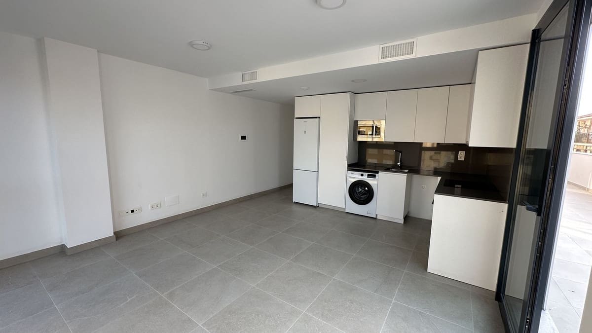 2 bedroom Flat for sale in Estepona - € 555,000 (Ref: 9503571)