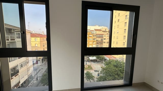 2 bedroom Flat for sale in Centro, Estepona - € 555,000 (Ref: 9503571)