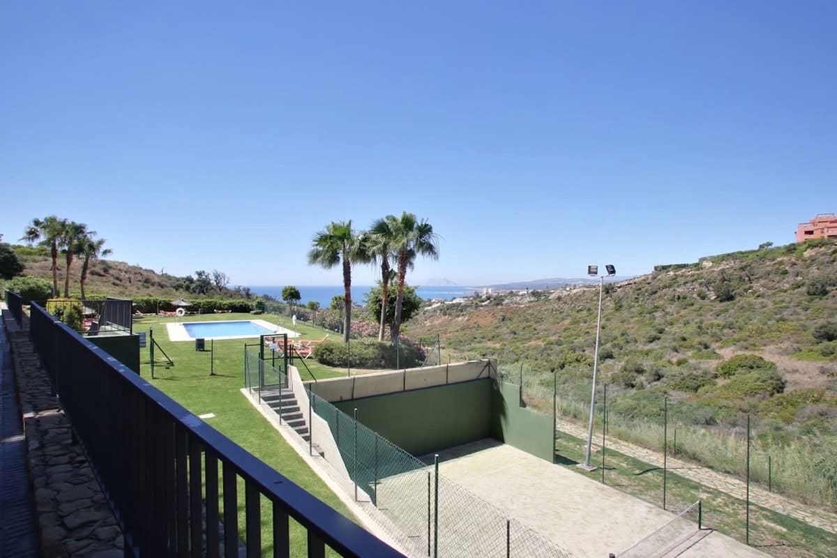 2 bedroom Flat for sale in Manilva with pool garage - € 358,000 (Ref: 9503573)