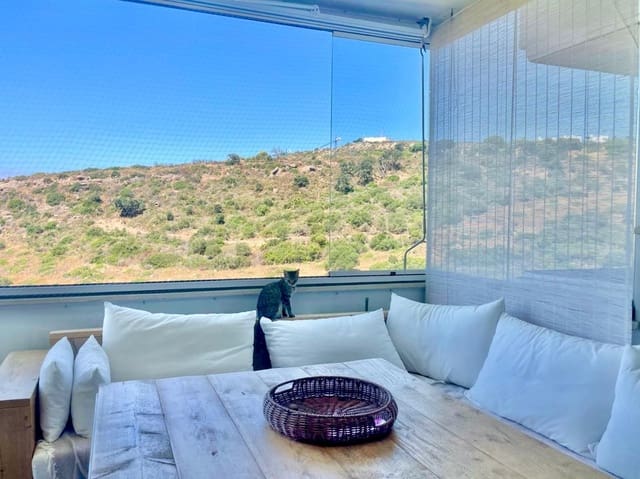 Piso de 2 habitaciones en San Luis de Sabinillas, Manilva en venta con piscina garaje - 358.000 € (Ref: 9503573)