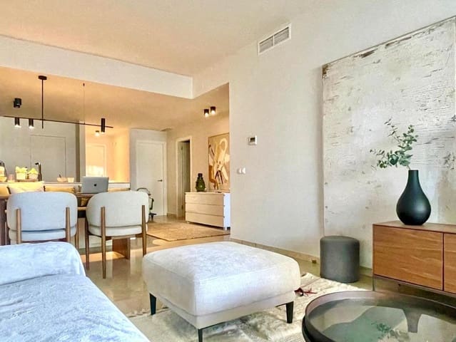 Piso de 2 habitaciones en San Luis de Sabinillas, Manilva en venta con piscina garaje - 358.000 € (Ref: 9503573)