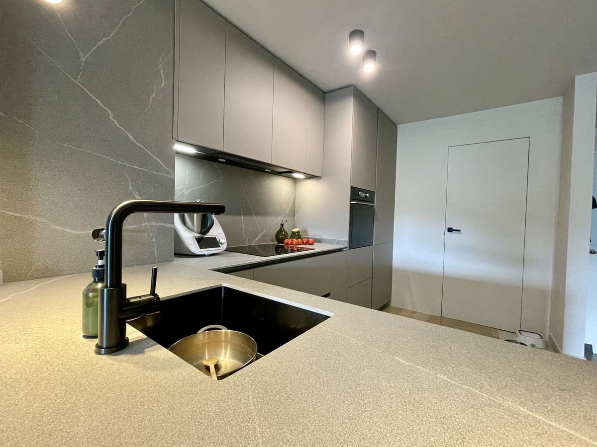 2 bedroom Flat for sale in Manilva with pool garage - € 358,000 (Ref: 9503573)