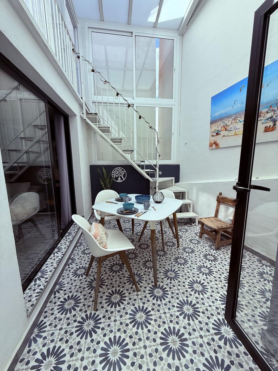 2 bedroom Flat for sale in Estepona with garage - € 399,000 (Ref: 9503575)