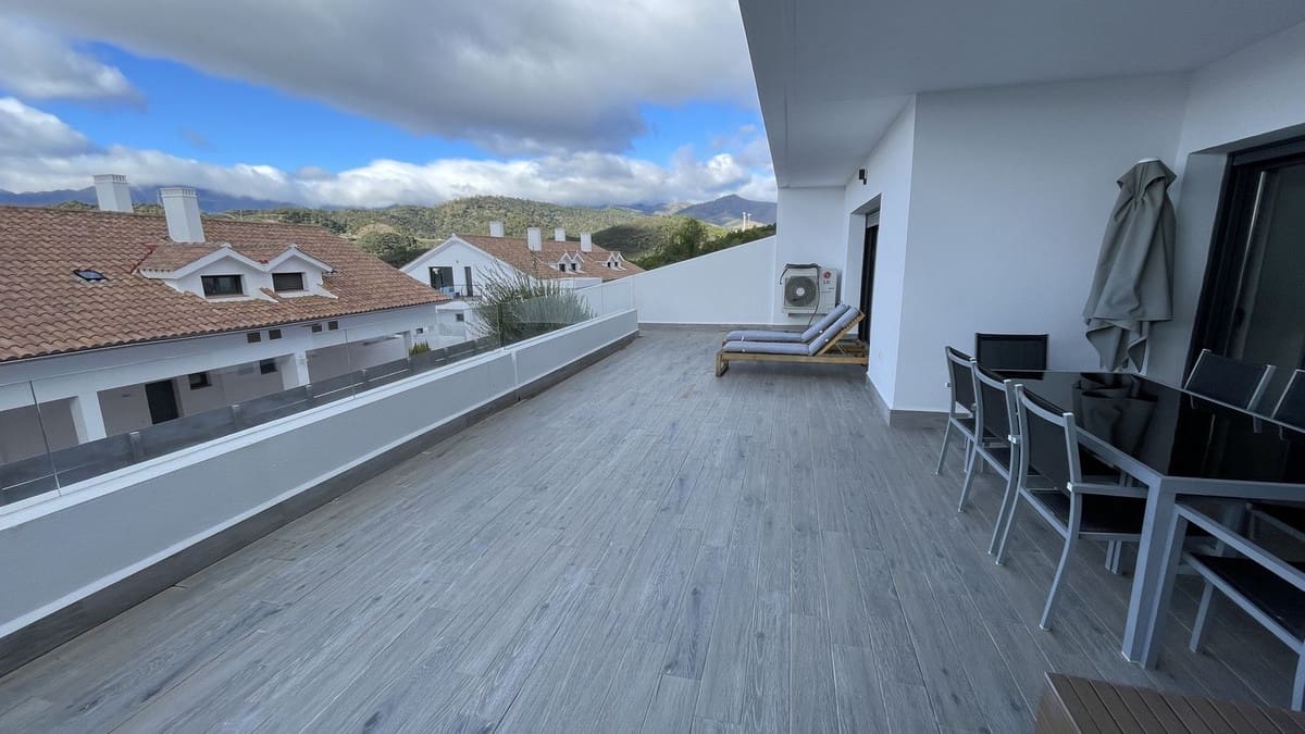 2 sypialnia Mieszkanie na sprzedaż w New Golden Mile z basenem garażem - 420 000 € (Ref: 9504731)