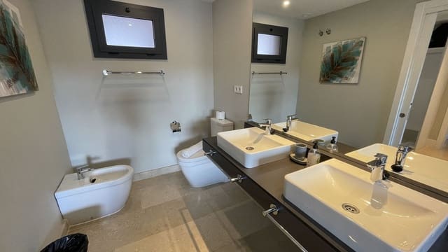 2 sypialnia Mieszkanie na sprzedaż w La Concha - Resina Golf, Estepona z basenem garażem - 420 000 € (Ref: 9504731)