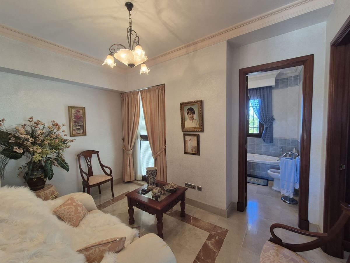 5 soveværelse Villa til salg i Marbella med swimmingpool garage - € 1.400.000 (Ref: 9506336)