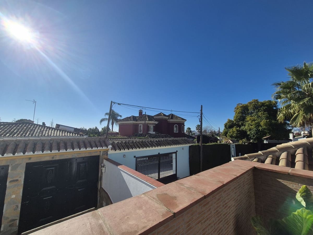 5 soveværelse Villa til salg i Marbella med swimmingpool garage - € 1.400.000 (Ref: 9506336)