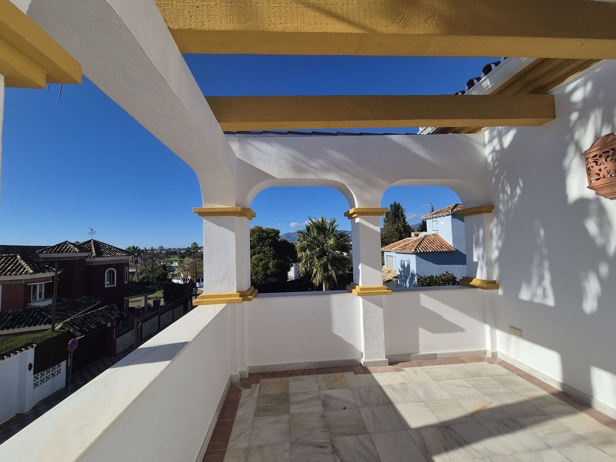 5 soveværelse Villa til salg i Marbella med swimmingpool garage - € 1.400.000 (Ref: 9506336)