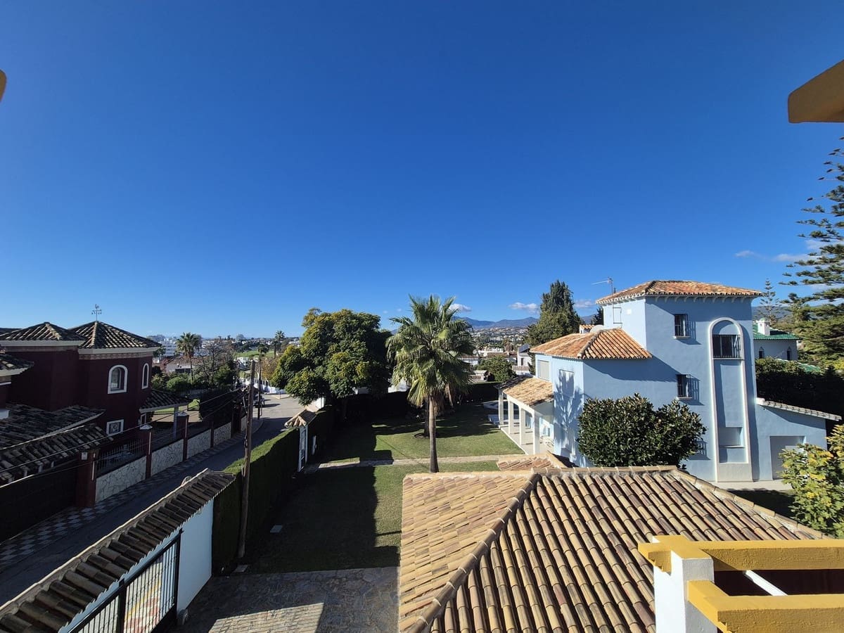 5 soveværelse Villa til salg i Marbella med swimmingpool garage - € 1.400.000 (Ref: 9506336)