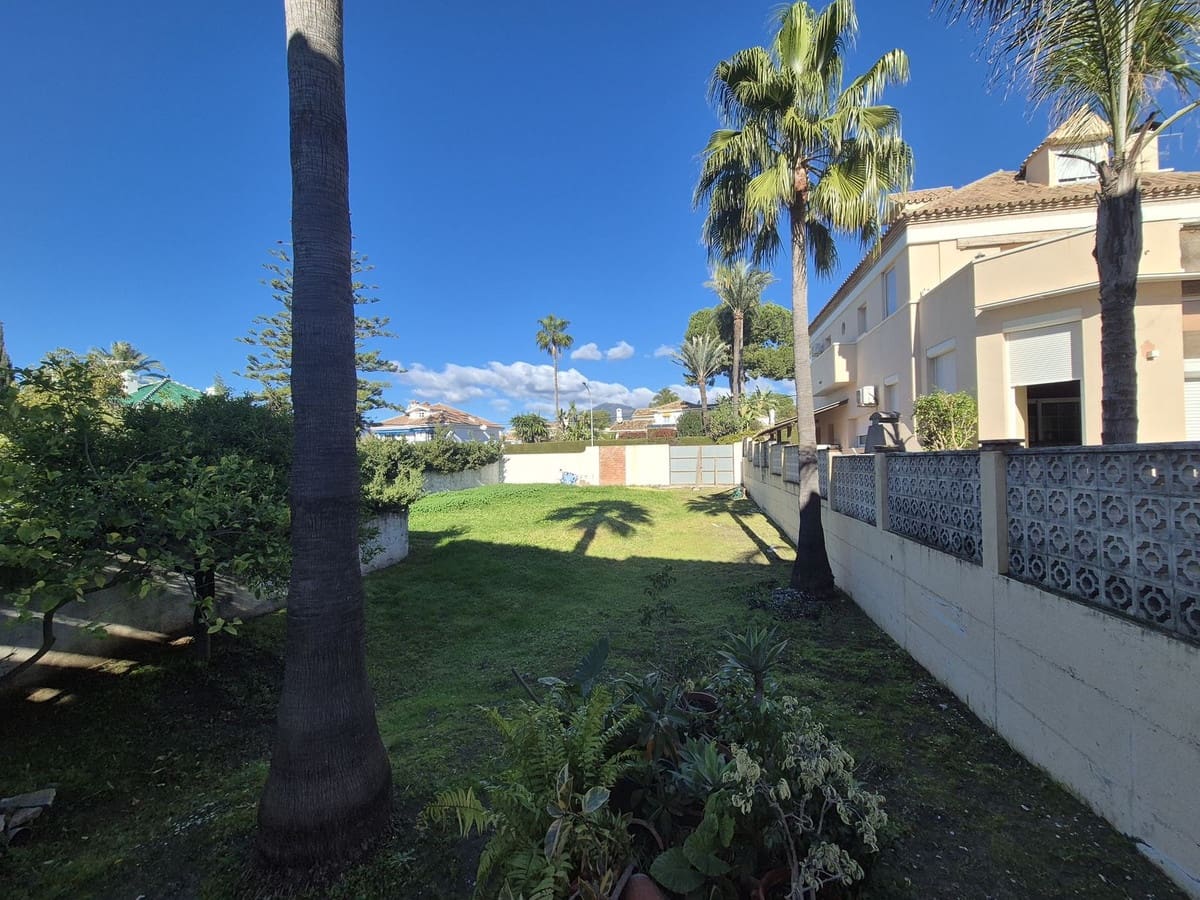 5 soveværelse Villa til salg i Marbella med swimmingpool garage - € 1.400.000 (Ref: 9506336)