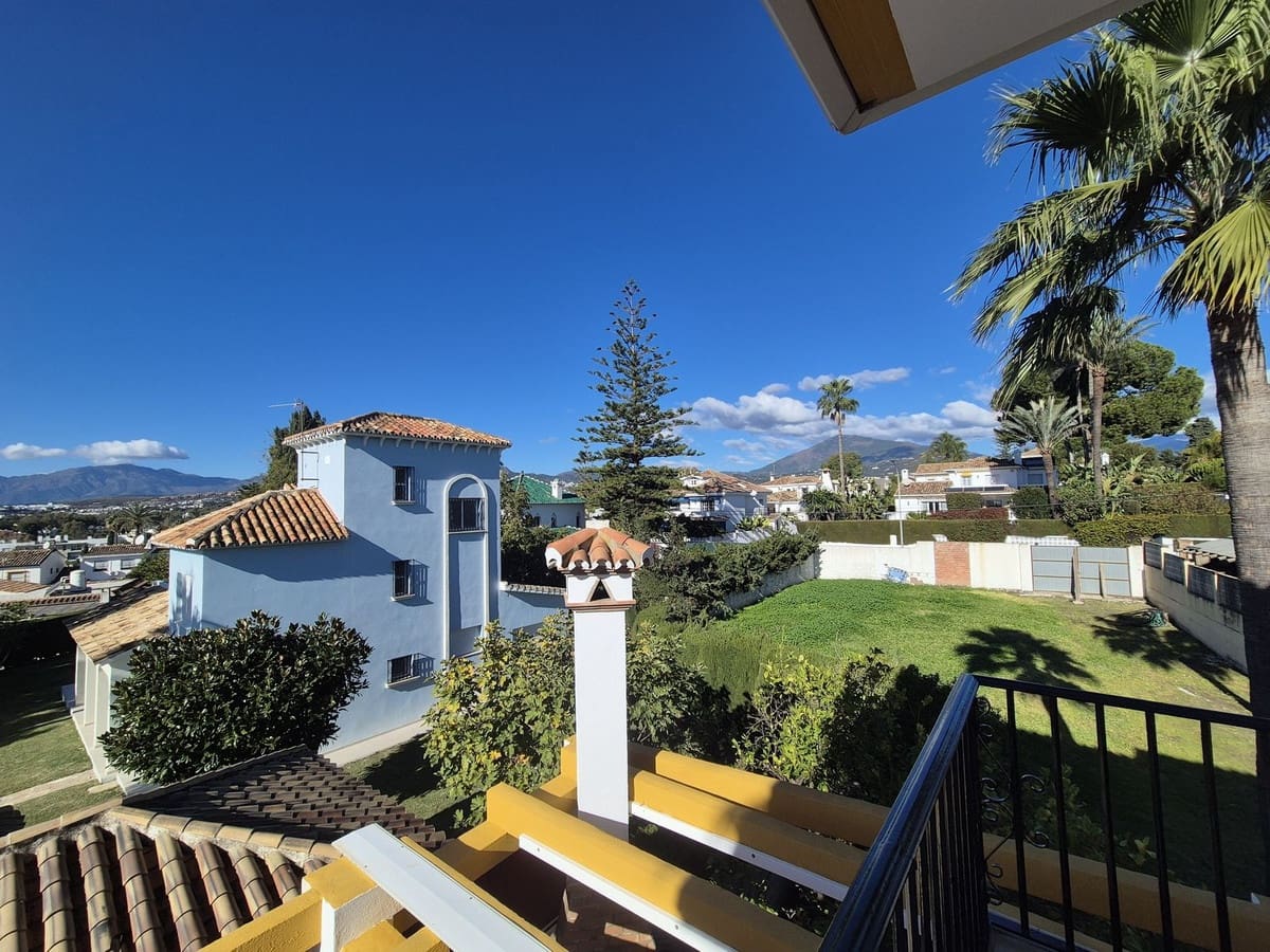 5 soveværelse Villa til salg i Marbella med swimmingpool garage - € 1.400.000 (Ref: 9506336)